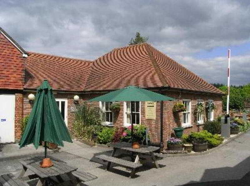The Three Swans Hotel, Hungerford, Berkshire Exterior foto